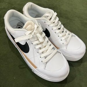 Nike legacy platform shoes